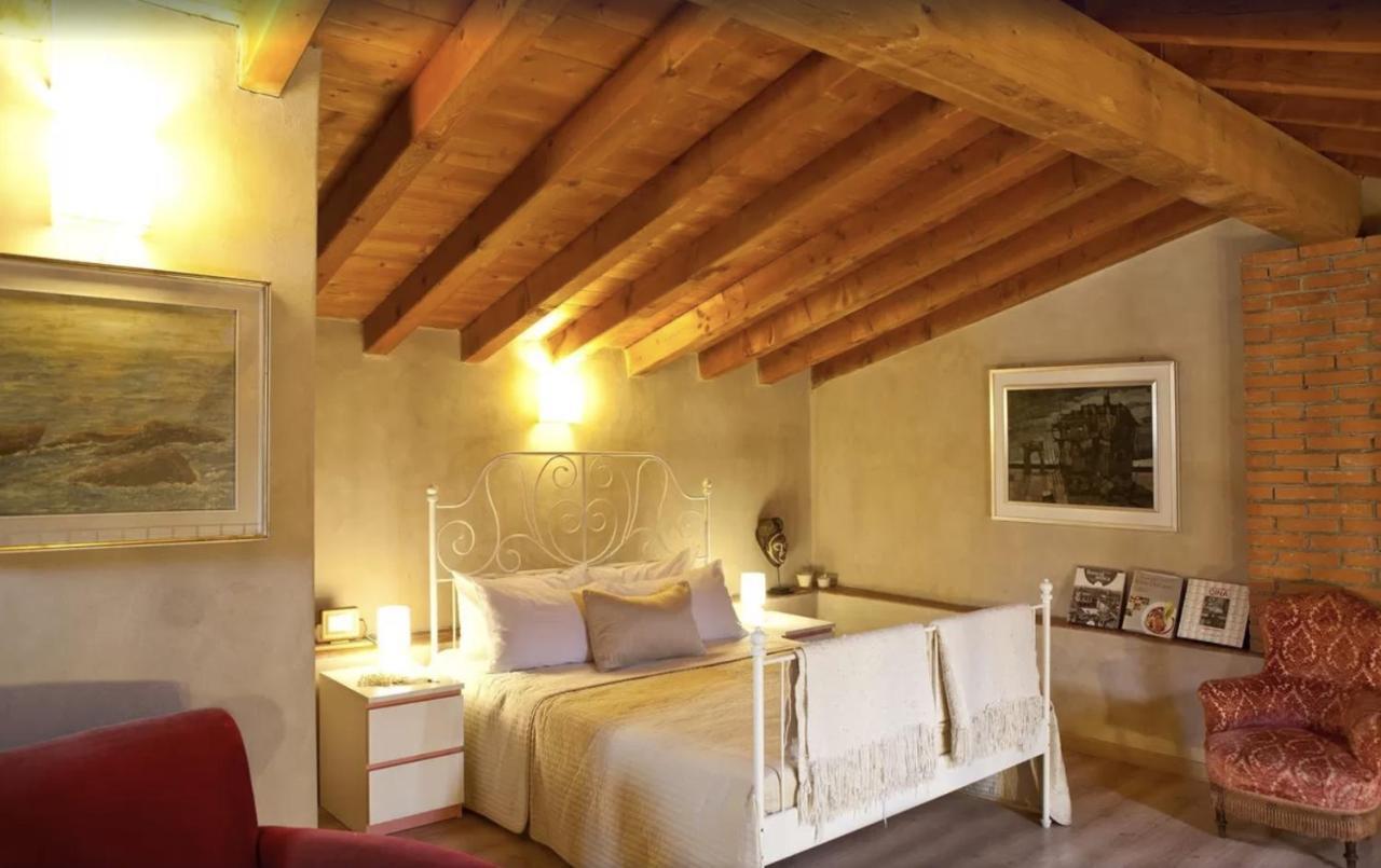 Castello Oldofredi Aparthotel Monte Isola